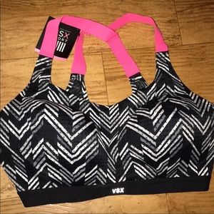💕 Victoria Secret sports bra 💕